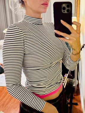 “MIKOH Striped Fitted Long Sleeve Top Size S Black White Minimalist”